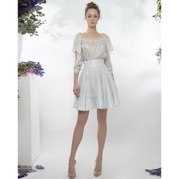 GEMY MAALOUF Shimmery Silver Short Skirt with Beaded Details Size 16/18 - Picture 2 of 13